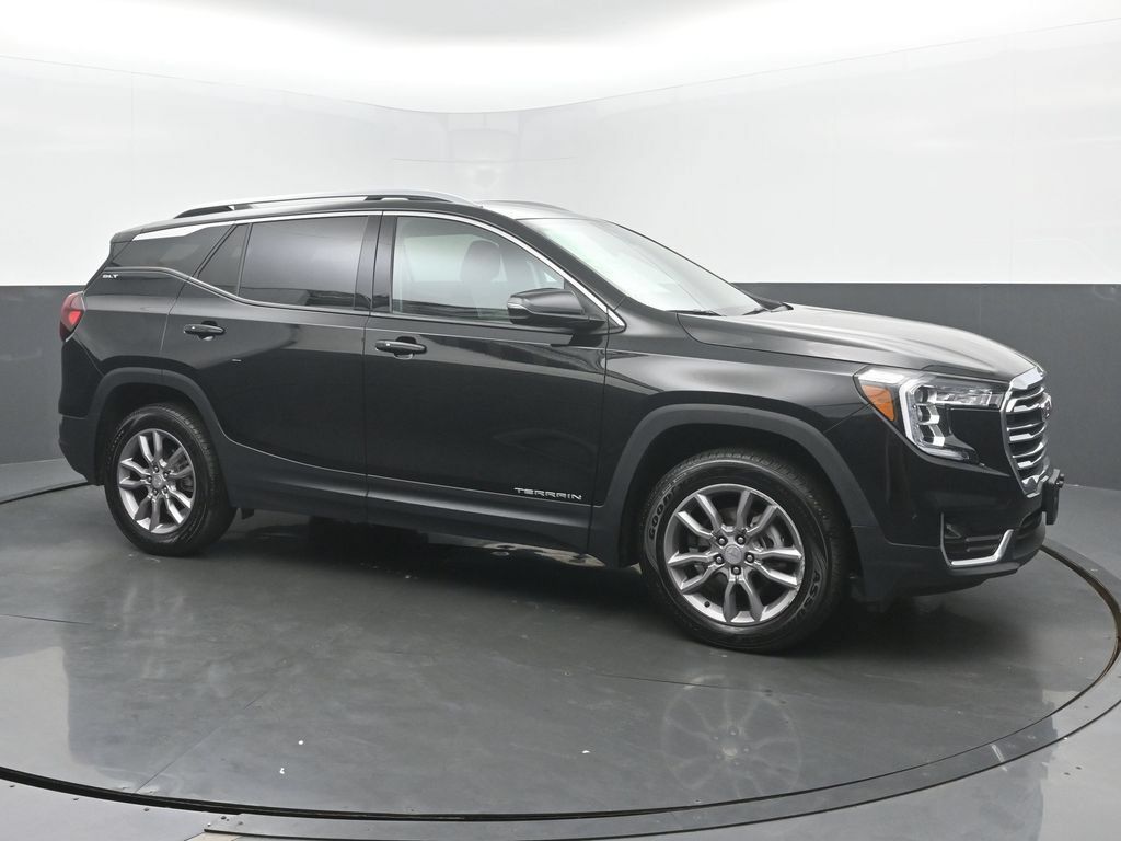 Used 2024 GMC Terrain SLT AWD/4WD image 8