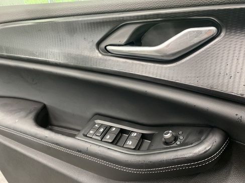 New 2025 Jeep Grand Cherokee Laredo w/ Luxury Tech Group I image 21