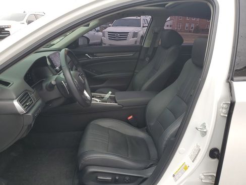 Used 2021 Honda Accord Touring image 13