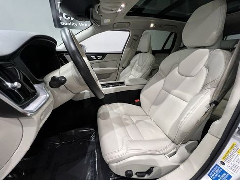 Used 2020 Volvo V60 T5 Cross Country w/ Protection Package Premier image 25