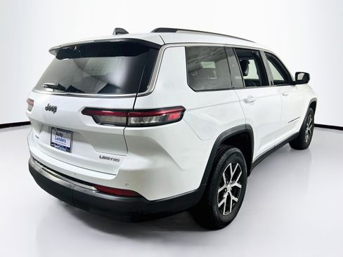 Used 2023 Jeep Grand Cherokee L Limited w/ Luxury Tech Group II AWD/4WD image 5