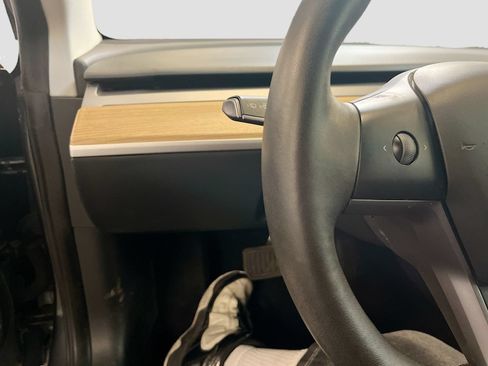 Used 2023 Tesla Model 3 Standard Range RWD image 10