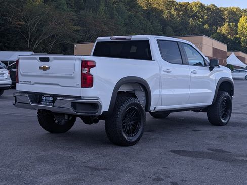 Used 2024 Chevrolet Silverado 1500 LT RWD image 9