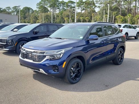 New 2026 Kia Seltos EX image 3