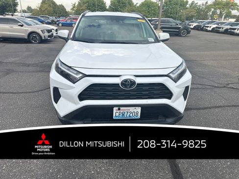 Used 2025 Toyota RAV4 XLE AWD/4WD image 13