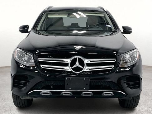 Used 2017 Mercedes-Benz GLC 300 4MATIC image 4