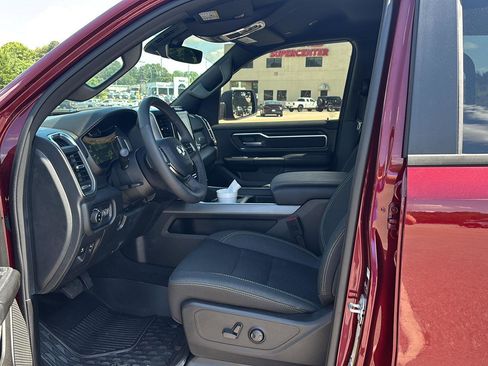 Used 2025 RAM 1500 Big Horn RWD image 9