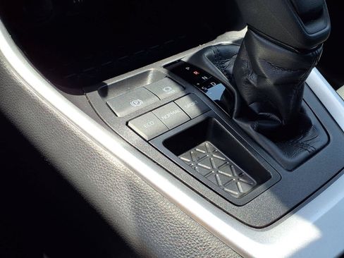 Used 2025 Toyota RAV4 XLE w/ Weather Package FWD image 16