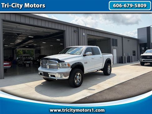 Used 2017 RAM 1500 Laramie AWD/4WD image 1