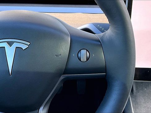 Used 2022 Tesla Model 3 Long Range image 19