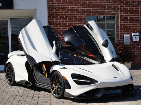 Used 2021 McLaren 765LT image 21