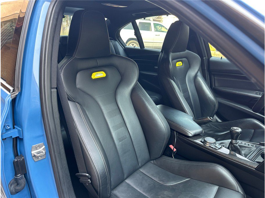 Used 2016 BMW M3 RWD image 49