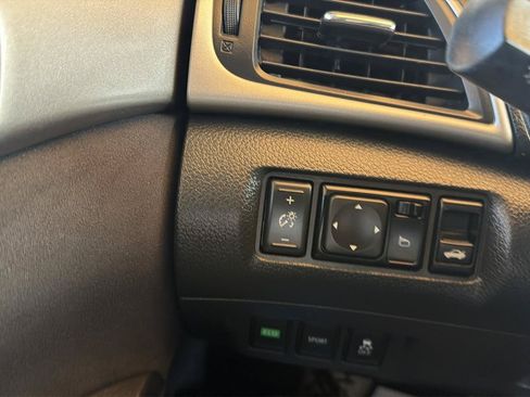 Used 2013 Nissan Sentra SV w/ Driver Pkg FWD image 22