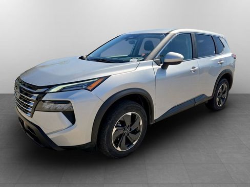 Used 2025 Nissan Rogue SV image 12