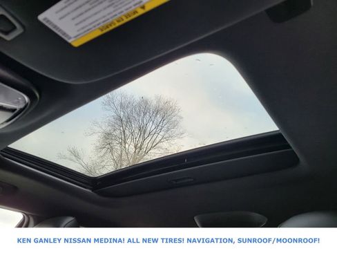 Used 2023 Dodge Durango GT image 37