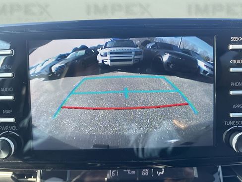 Used 2024 Toyota Sienna XLE image 22