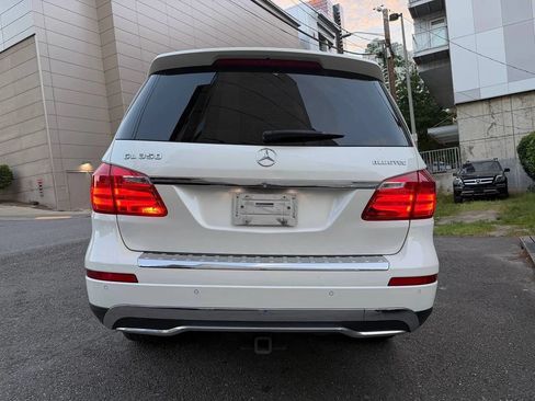 Used 2014 Mercedes-Benz GL 350 BlueTEC 4MATIC image 12