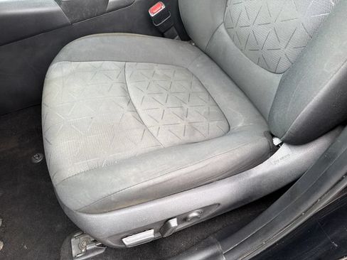 Used 2021 Toyota RAV4 XLE AWD/4WD image 20