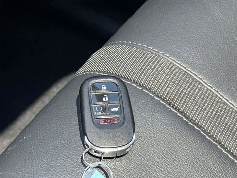 Used 2025 Honda Pilot Touring image 30