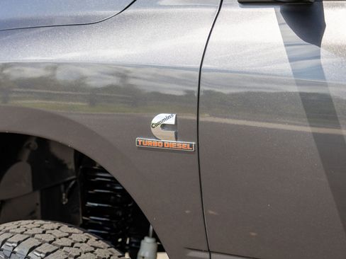 Used 2018 RAM 2500 Tradesman w/ Chrome Appearance Group AWD/4WD image 33