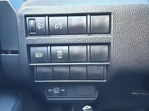 Used 2025 Toyota Tacoma SR image 17