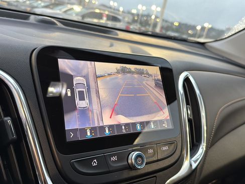 Used 2019 Chevrolet Equinox Premier image 23