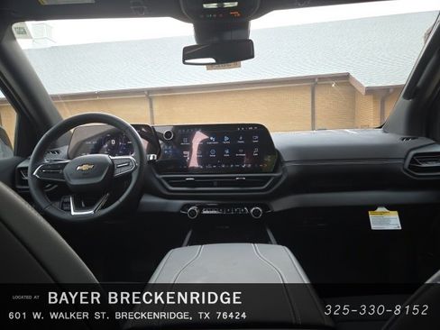 New 2025 Chevrolet Silverado EV LT image 12