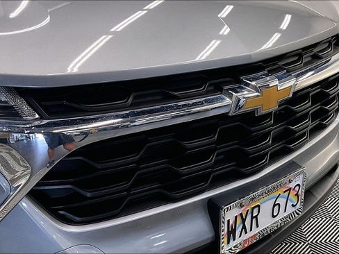 Used 2024 Chevrolet Trax LS w/ Driver Confidence Package FWD image 30
