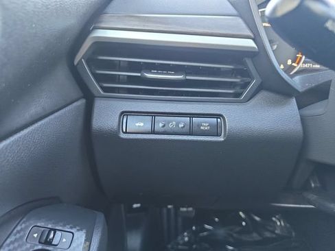 Used 2025 Nissan Altima 2.5 SV FWD image 10