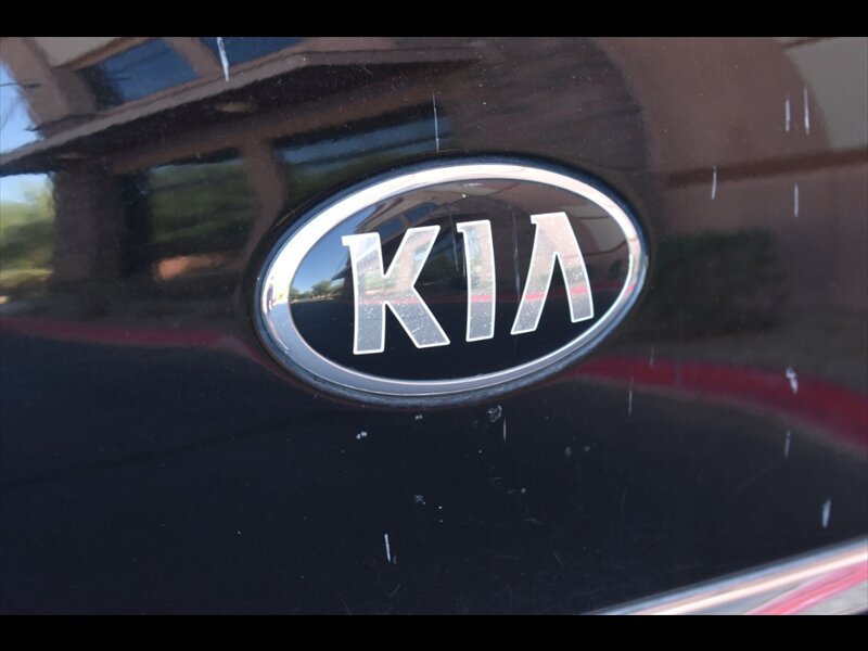 Used 2019 Kia Sedona LX FWD image 51