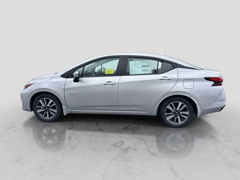 Used 2025 Nissan Versa SV w/ Trunk Package image 2