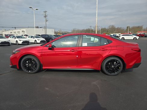 New 2026 Toyota Camry SE FWD image 2