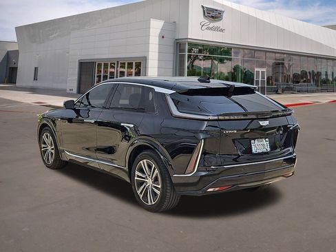 Certified 2024 Cadillac Lyriq Luxury RWD image 4