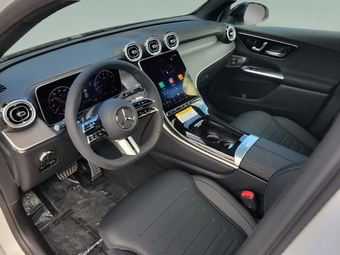 Used 2026 Mercedes-Benz GLC 300 image 17