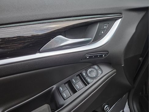 Certified 2019 Buick Enclave Avenir w/ Avenir Technology Package AWD/4WD image 16