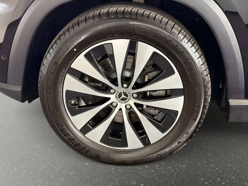 Used 2025 Mercedes-Benz GLE 350 4MATIC w/ Driver Assistance Package image 12