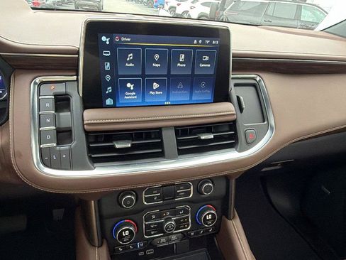 Used 2023 Chevrolet Tahoe High Country AWD/4WD image 35