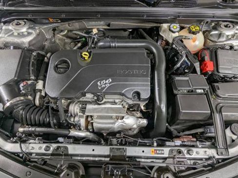 Used 2023 Chevrolet Malibu LT FWD image 31