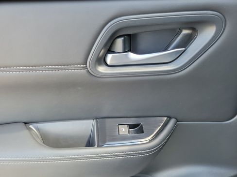 Certified 2023 Nissan Rogue SV w/ SV Premium B Package FWD image 19
