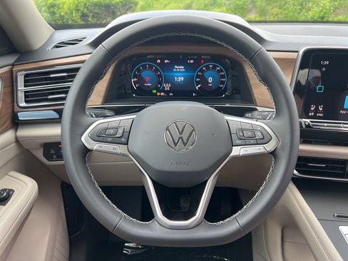 New 2026 Volkswagen Atlas SE FWD image 15