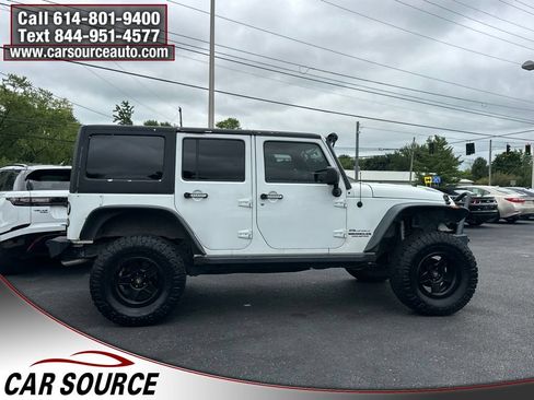 Used 2016 Jeep Wrangler Unlimited Sport w/ Connectivity Group AWD/4WD image 7