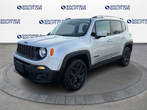 Used 2018 Jeep Renegade Altitude AWD/4WD image 2