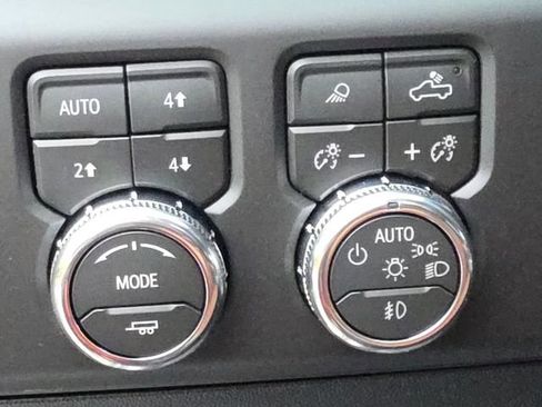 New 2026 GMC Sierra 2500 Denali Ultimate AWD/4WD image 28