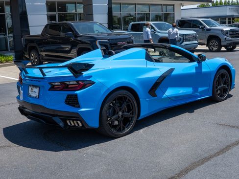 Used 2022 Chevrolet Corvette Stingray Preferred Conv w/ Z51 Performance Package RWD image 6
