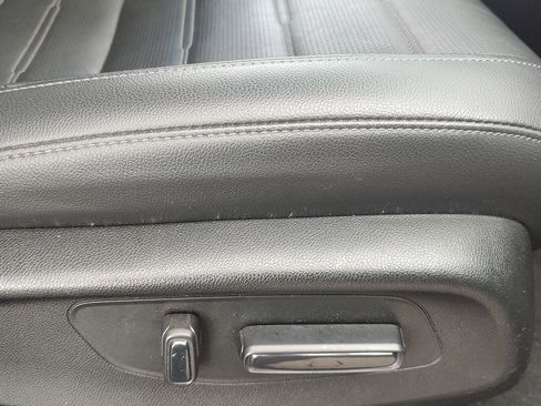 Used 2025 Honda CR-V EX-L image 5