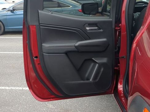 New 2025 GMC Canyon Elevation w/ Convenience Package image 35