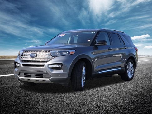 Used 2022 Ford Explorer Limited w/ Equipment Group 301A RWD image 16