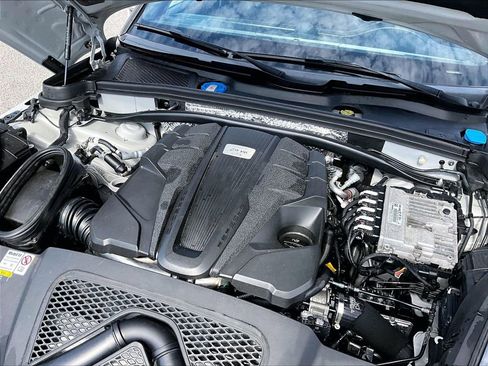 Certified 2023 Porsche Macan GTS w/ Premium Package Plus image 24