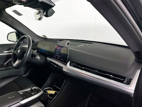 Certified 2025 BMW X1 xDrive28i w/ Premium Package image 27