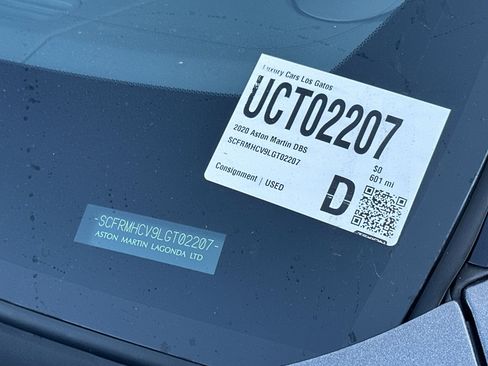 Used 2020 Aston Martin DBS Superleggera Volante image 2